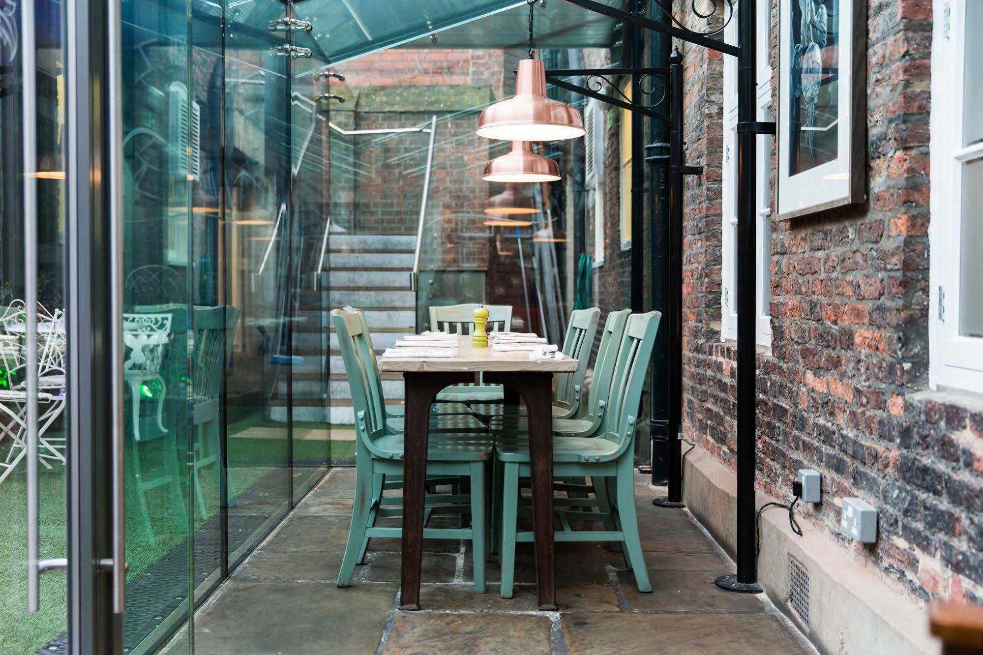 Judge'S Lodging York Exterior foto The Glasshouse
