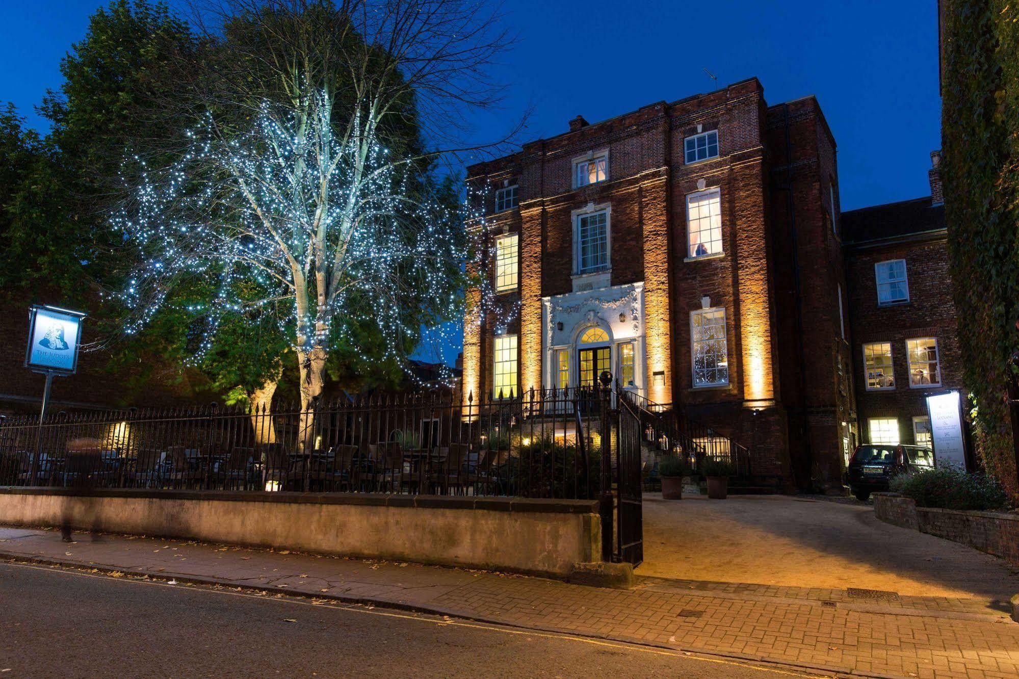 Judge'S Lodging York Exterior foto The former St. Mary's Hospital, now the Marylebone Hotel