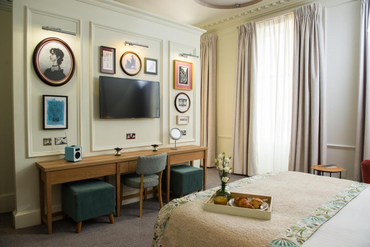 Judge'S Lodging York Exterior foto A bedroom at the hotel