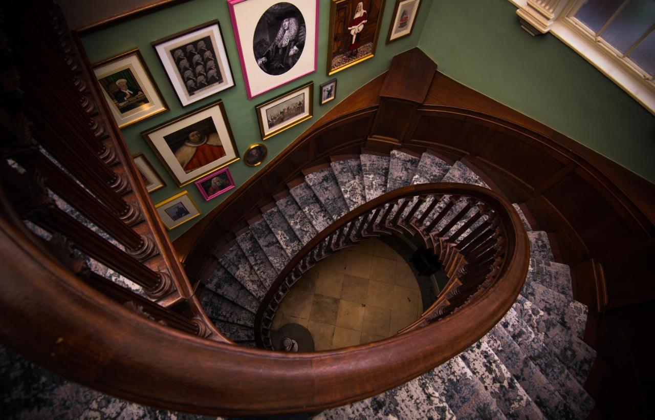 Judge'S Lodging York Exterior foto The spiral staircase